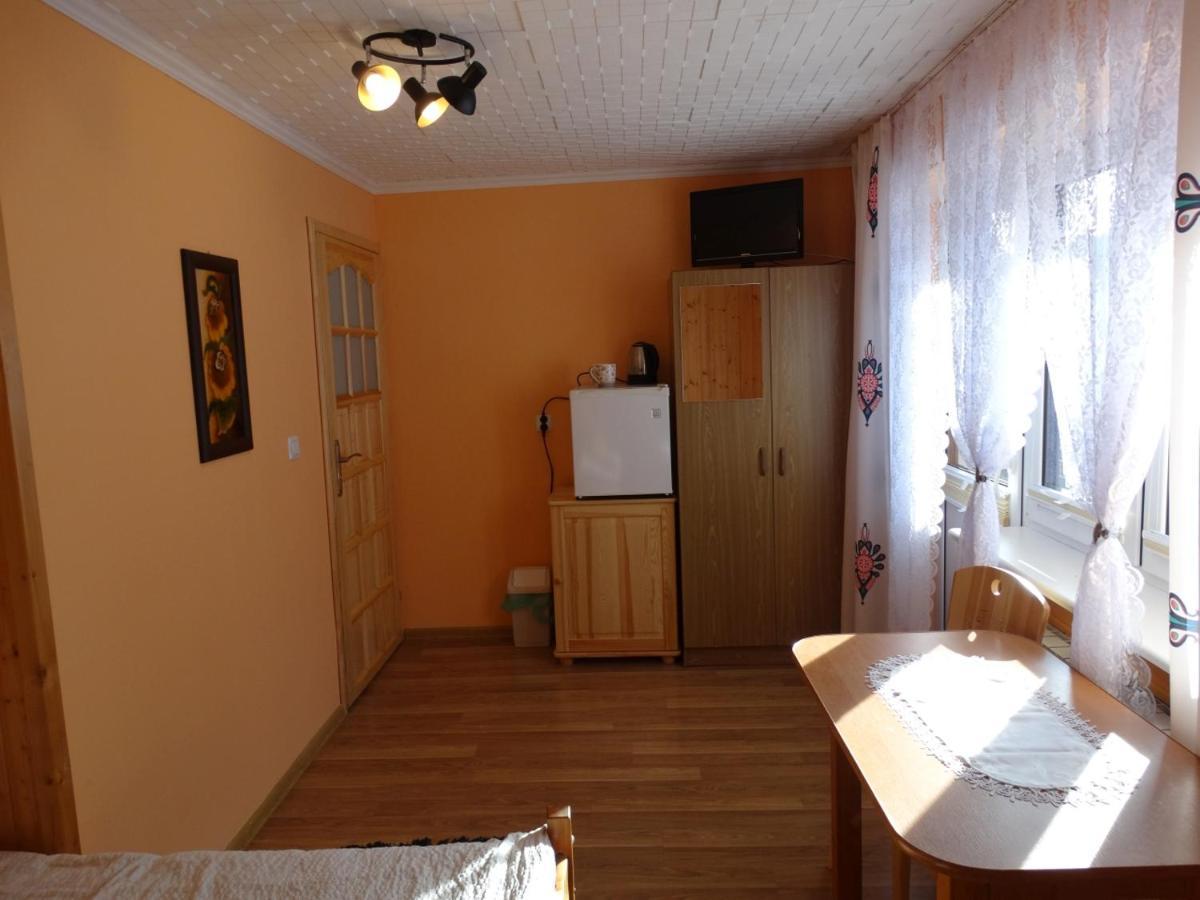 Noclegi "Przy Szlaku" Grywald Esterno foto